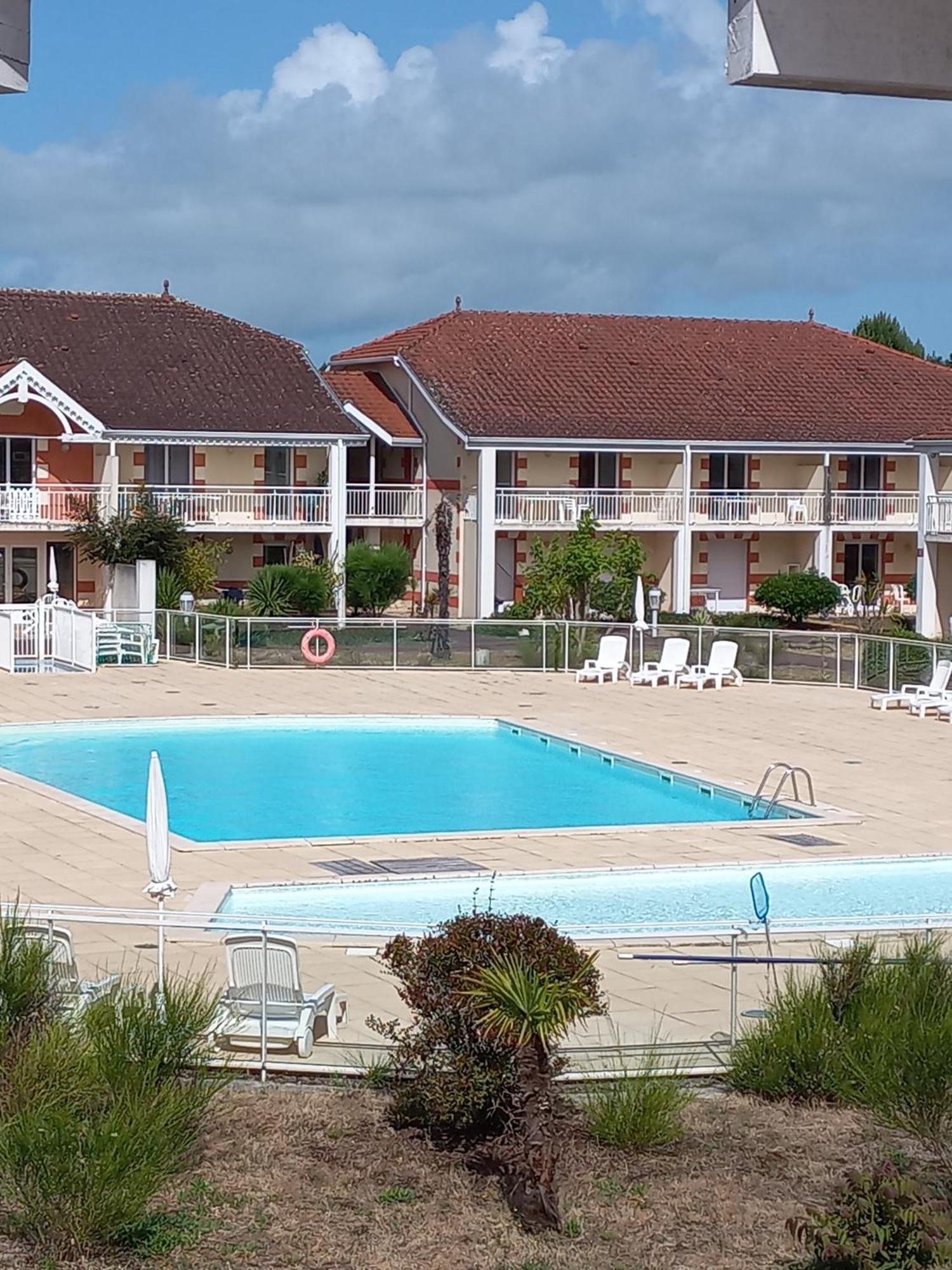 Appartement Le Verdon Sur Mer エクステリア 写真
